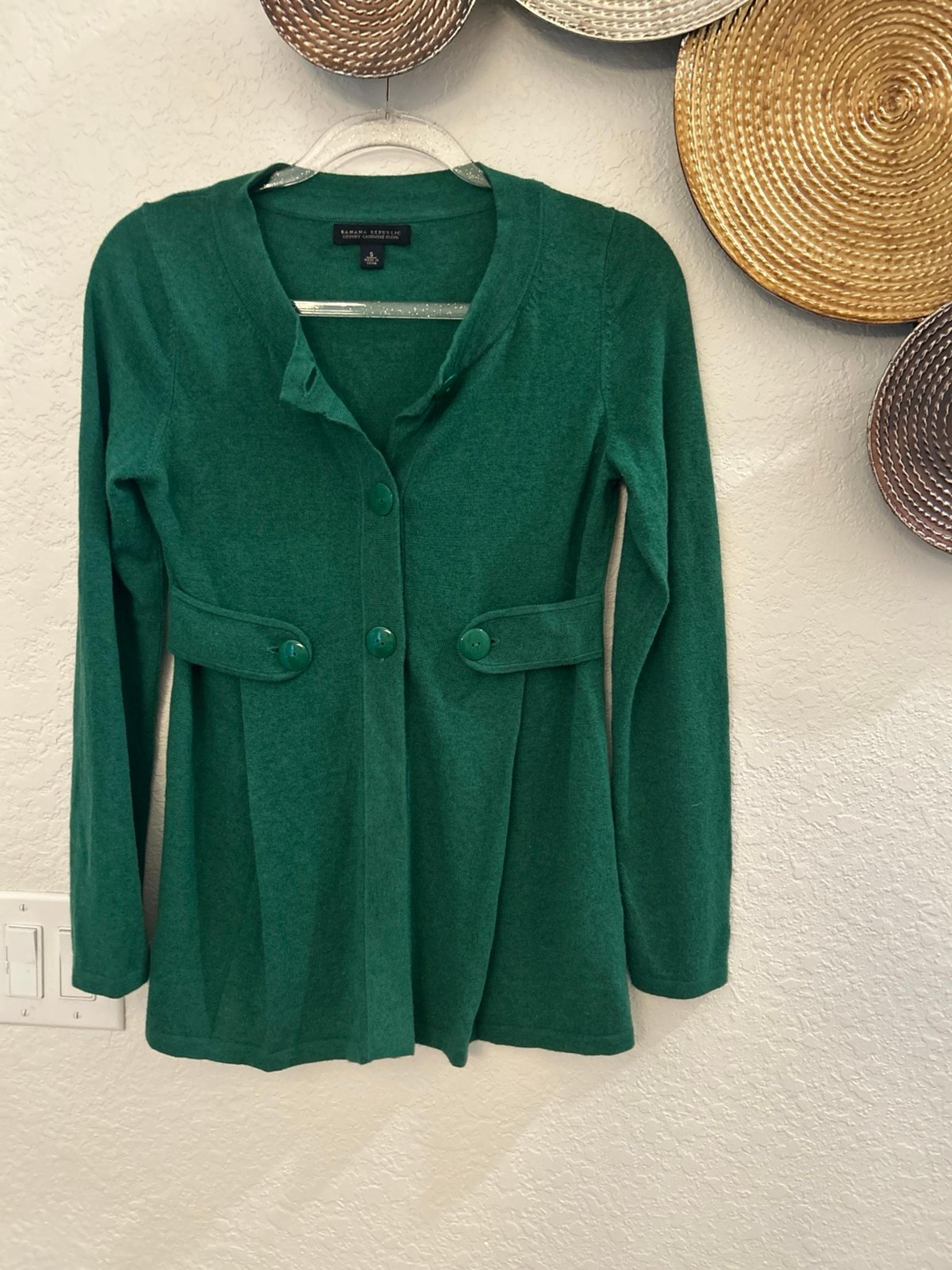 Banana Republic Kelly Green Cashmere Cardigan size Small