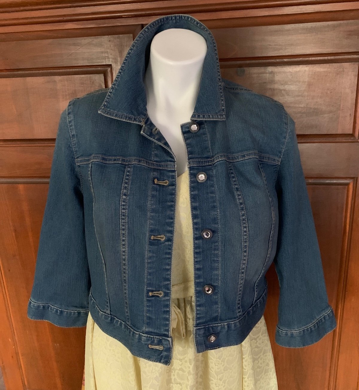 Chico’s cropped jean jacket, size 1