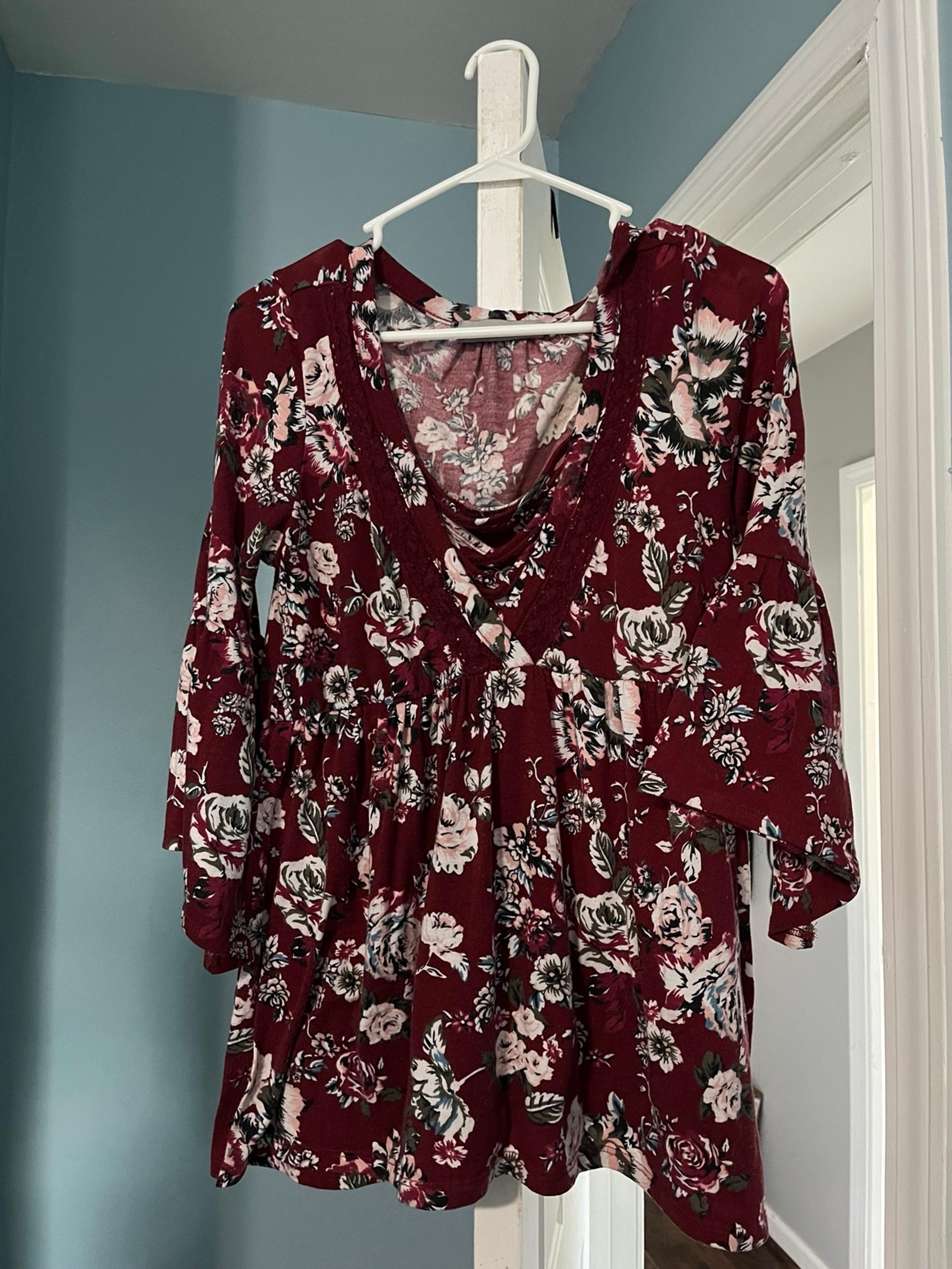 Absolutely Famous Flowy Floral Top