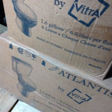 3 turkeys toilets still in box /imported