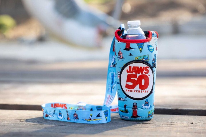 NEW Universal Studios Jaws 50th anniversary water bottle holder crossbody 2025