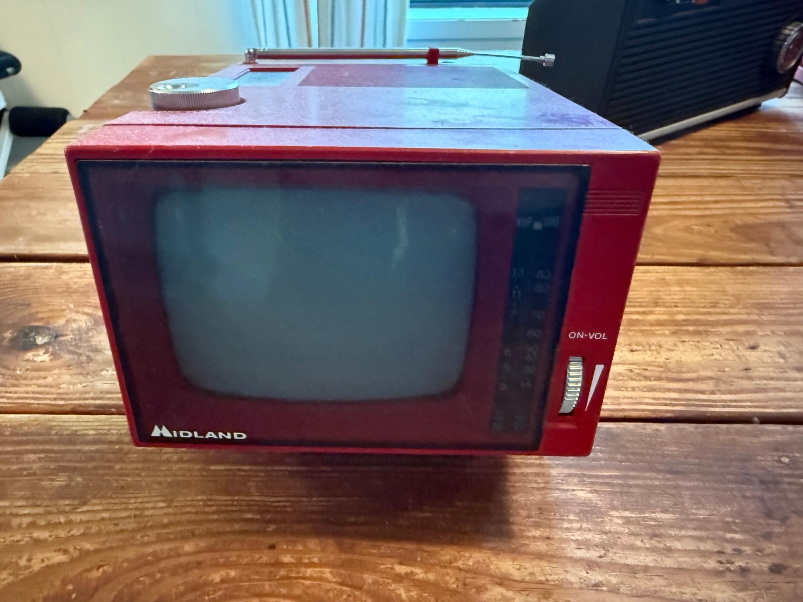 Midland portable TV