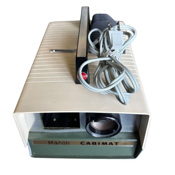 Manon Cabimat Automatic Slide Projector With Case No Remote *Works*