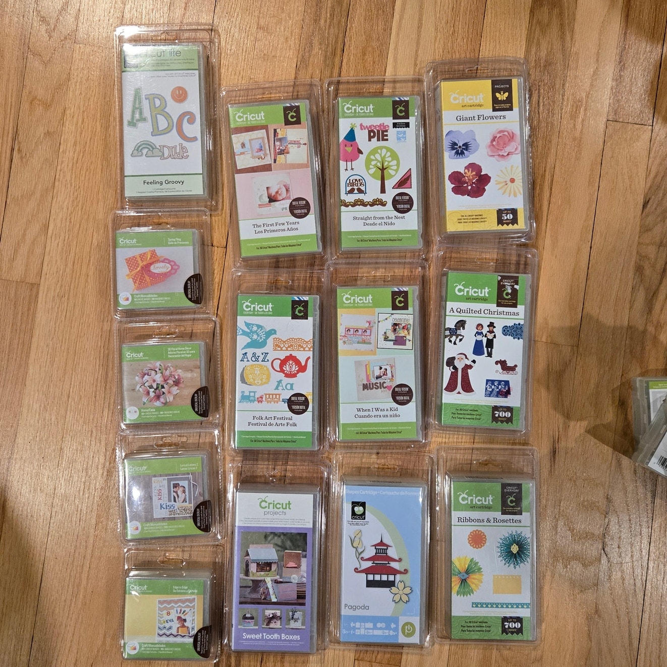 NIB 14 Cricut cartridges see description for titles