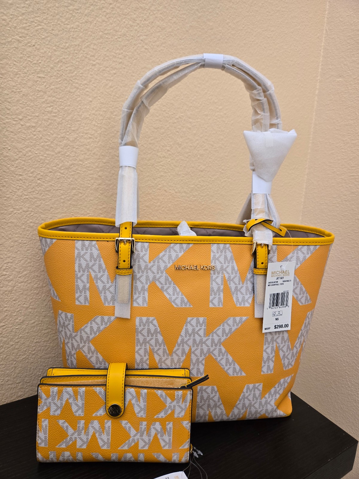 Michael Kors Jet Set Medium Graphic Logo Shoulder Bag With Medium Graphic Wallet