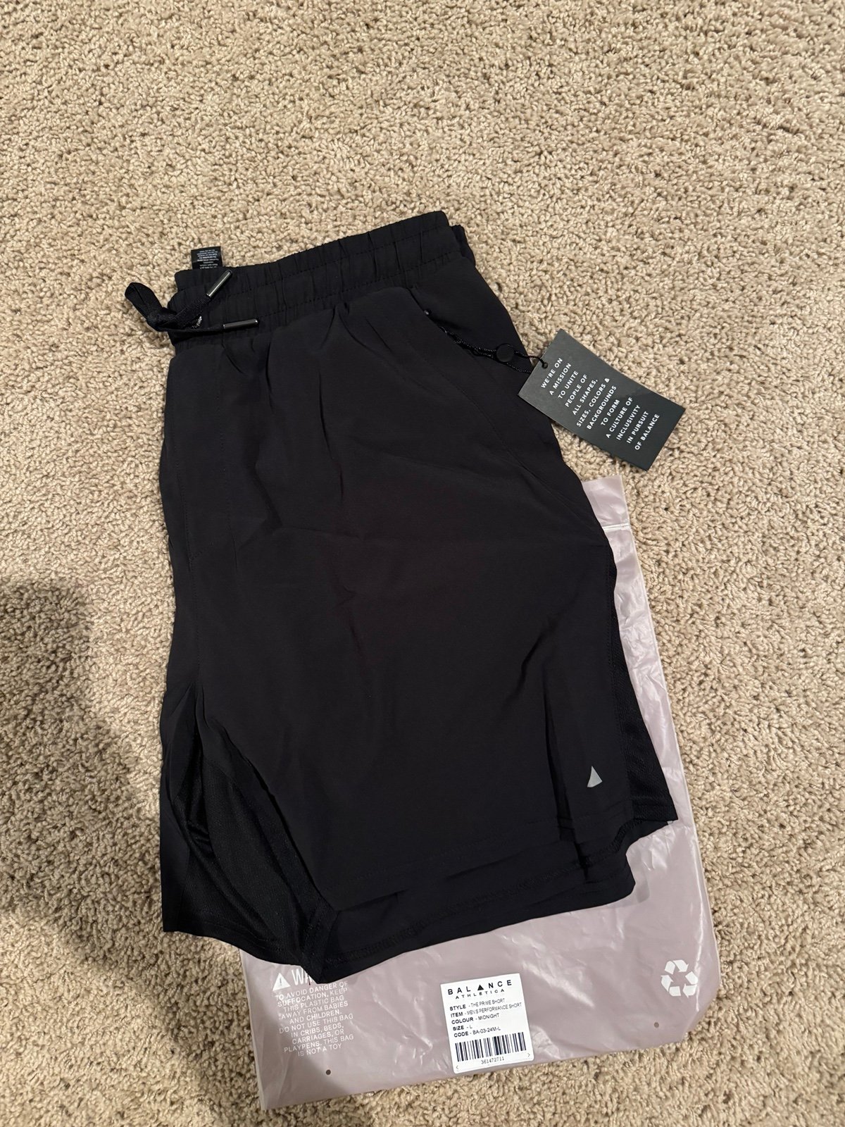 men’s athletic shorts (large)