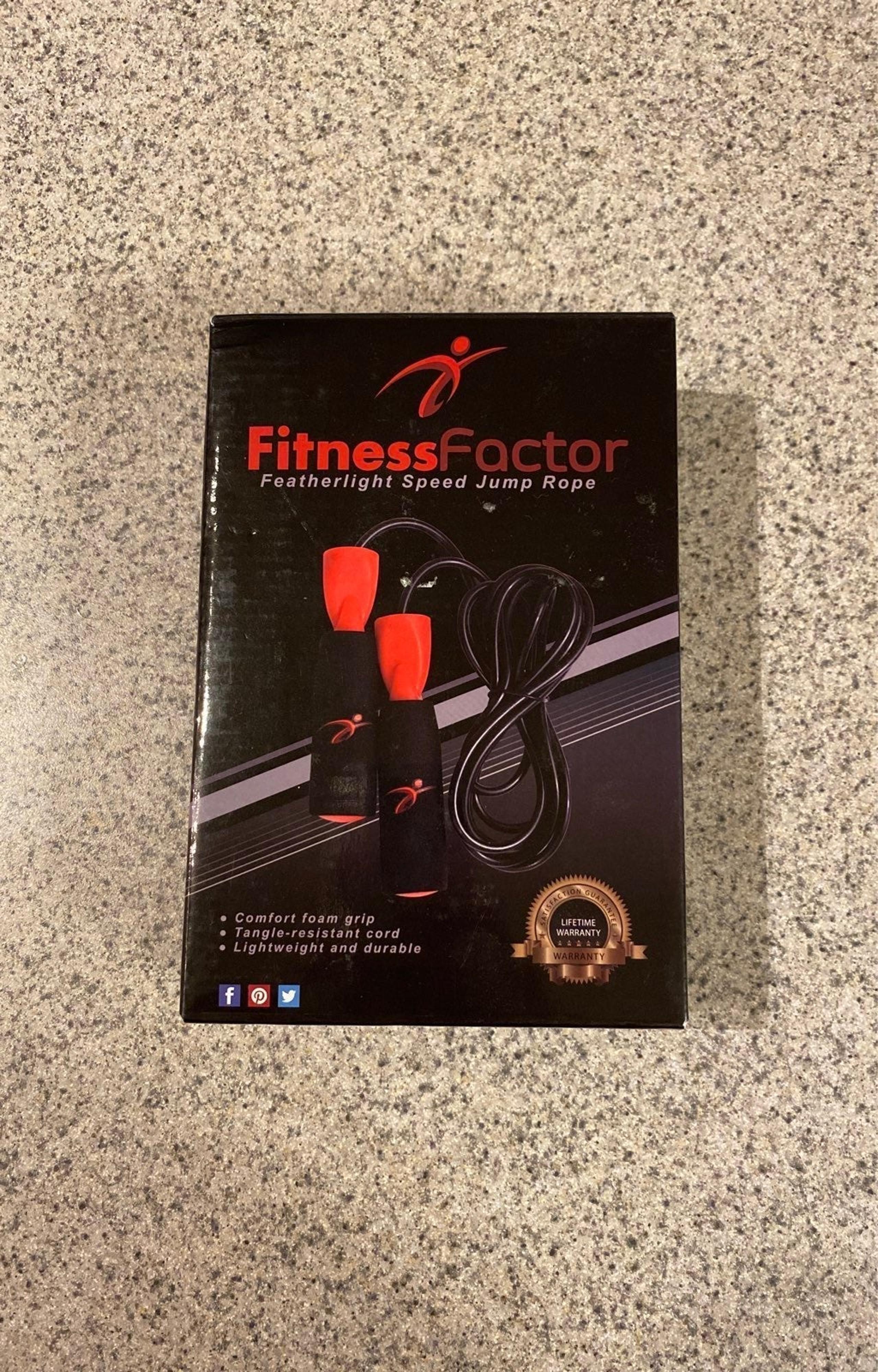 Adjustable Jump Rope FitnessFactor