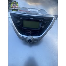 2011 - 2012 Hyundai Elantra Audio Radio Receiver AM FM CD MP3 961703X150BLH OEM