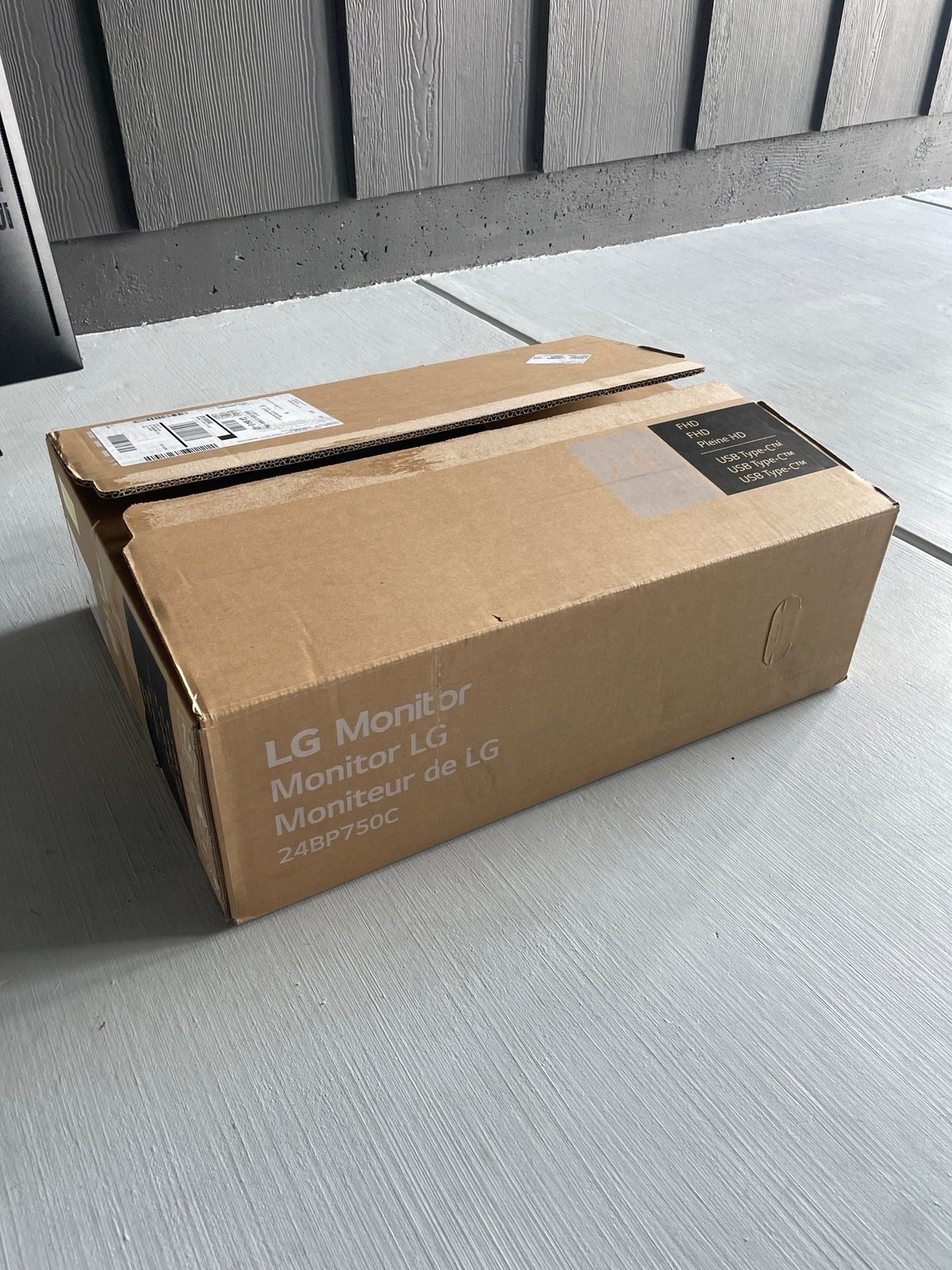 LG 24BP750C 24 inch New Condition