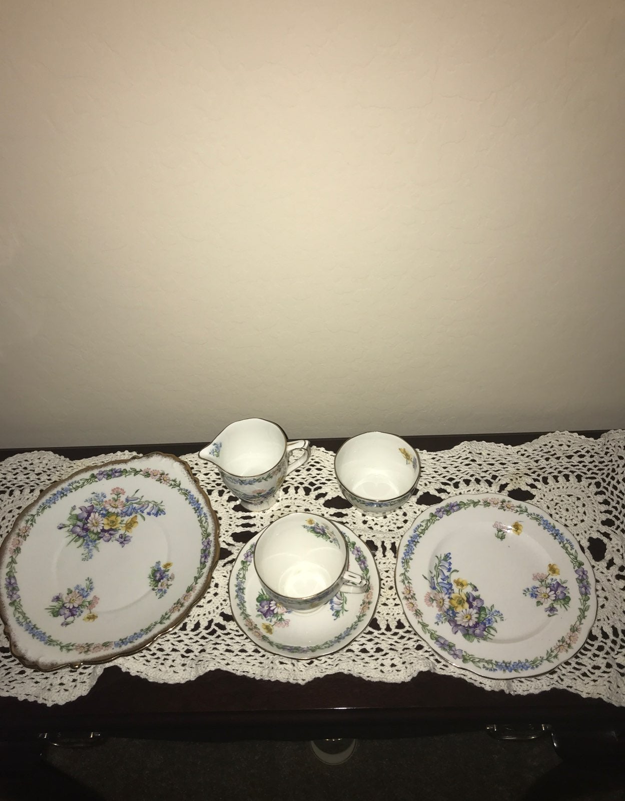 Rosalyn Bone China Garland Tea Set