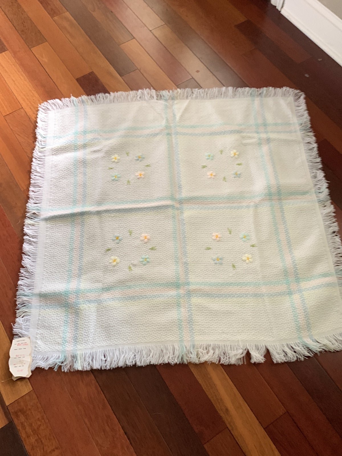 Vintage italian Quilt 40 x 40 White Baby Blanket