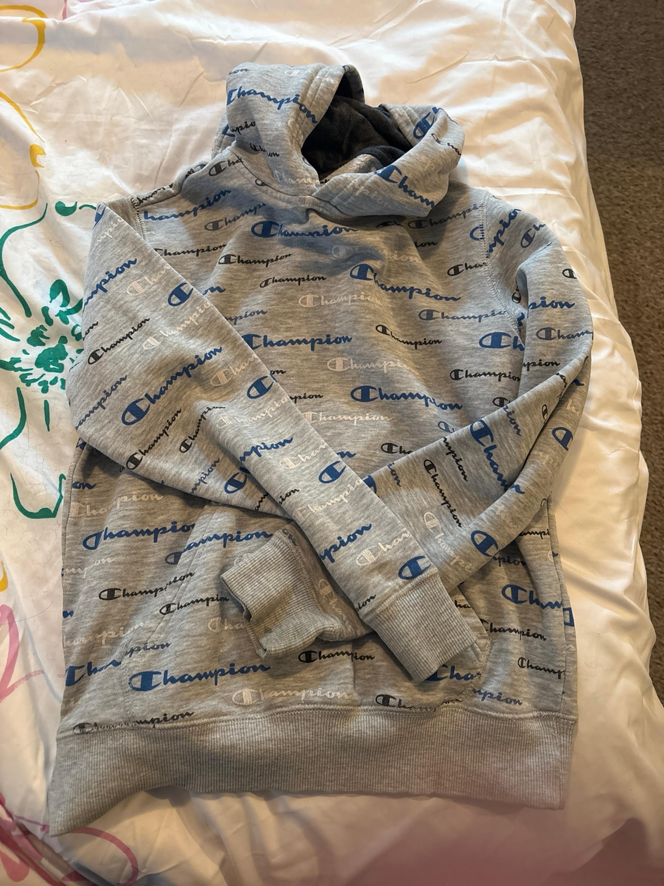 Boys Champion hoodie size medium