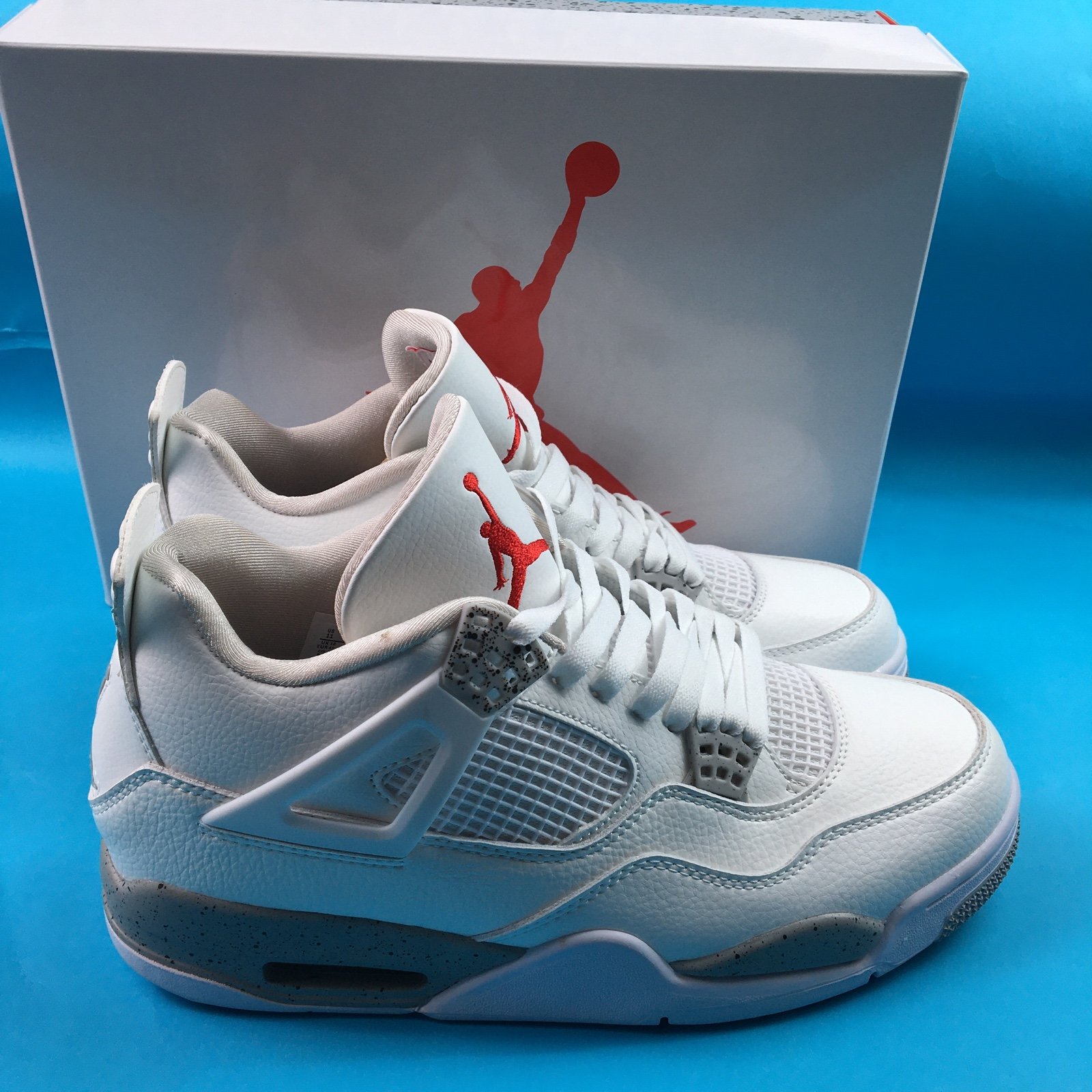 Size 11us - air Jordan 4 men