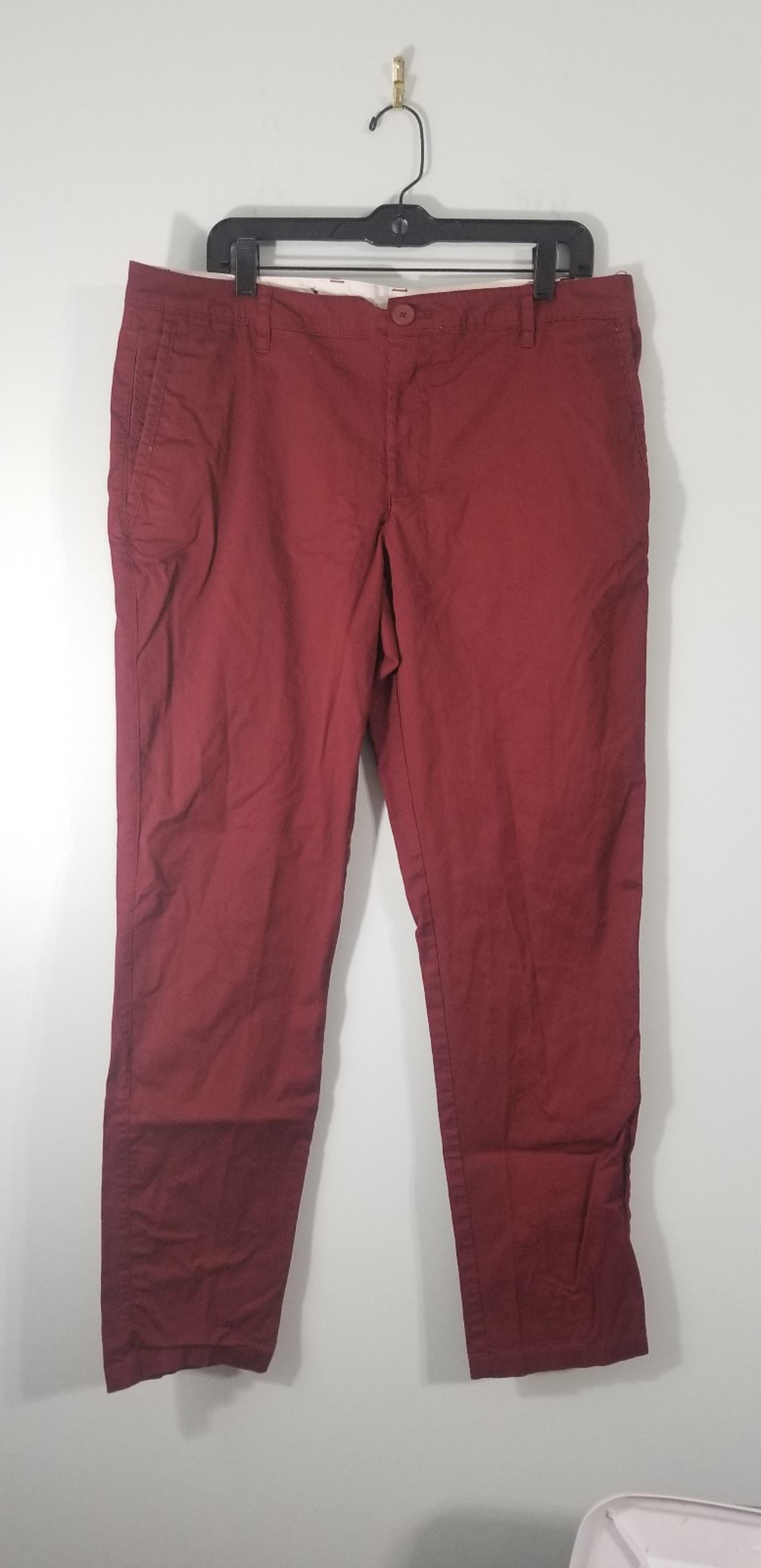 Armani Exchange Maroon Mens Dress Pants. EUC. Size Waist 36" Inseam 31.5".