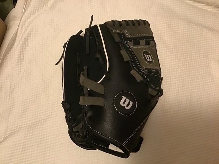 New Wilson A350 12” Baseball Glove Leather.