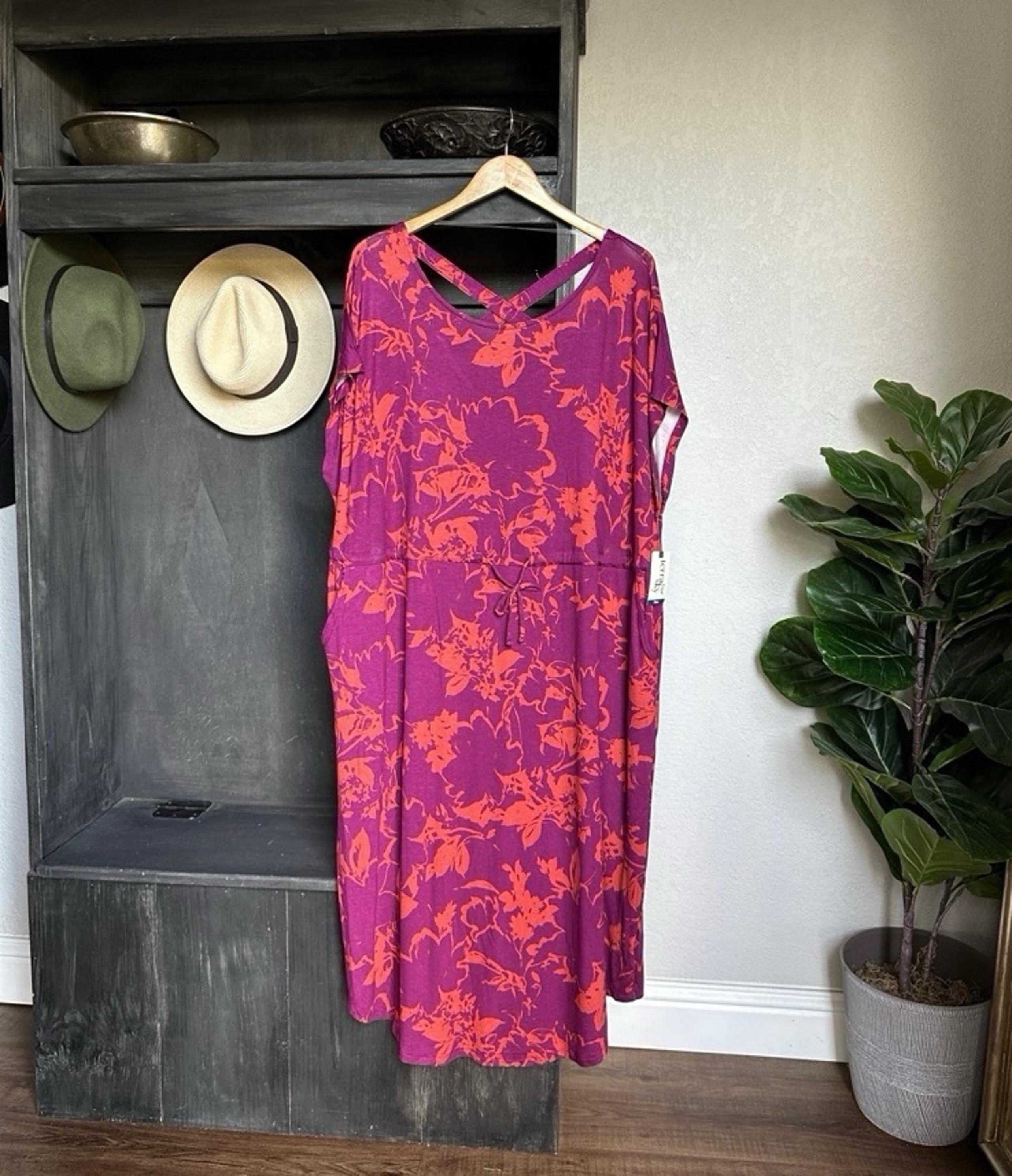 Womens Plus Size Maxi Dress - Criss Cross Scoop Back 2X