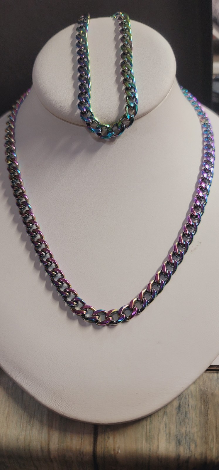 S115 Classic Unisex Rainbow Cuban Link Necklace and Bracelet Set.