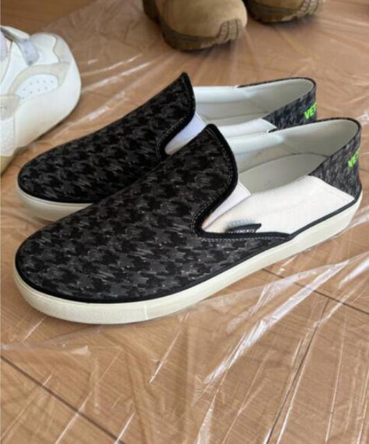 《Excellent Condition》vetements Sneakers Slip-ons
