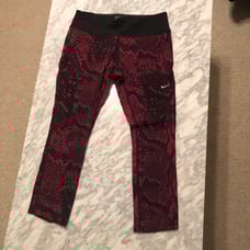 Nike Dri-Fit Red Snakeskin Capri Tights *VERY RARE* (Women's Medium)