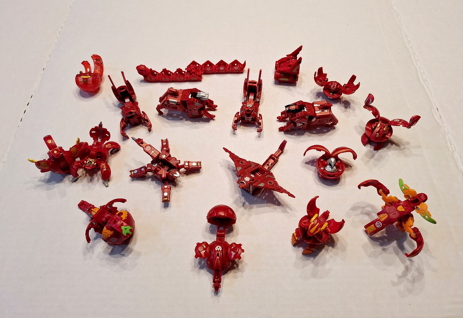 Bakugan Battle Brawlers Red Lot Of 18 Figures