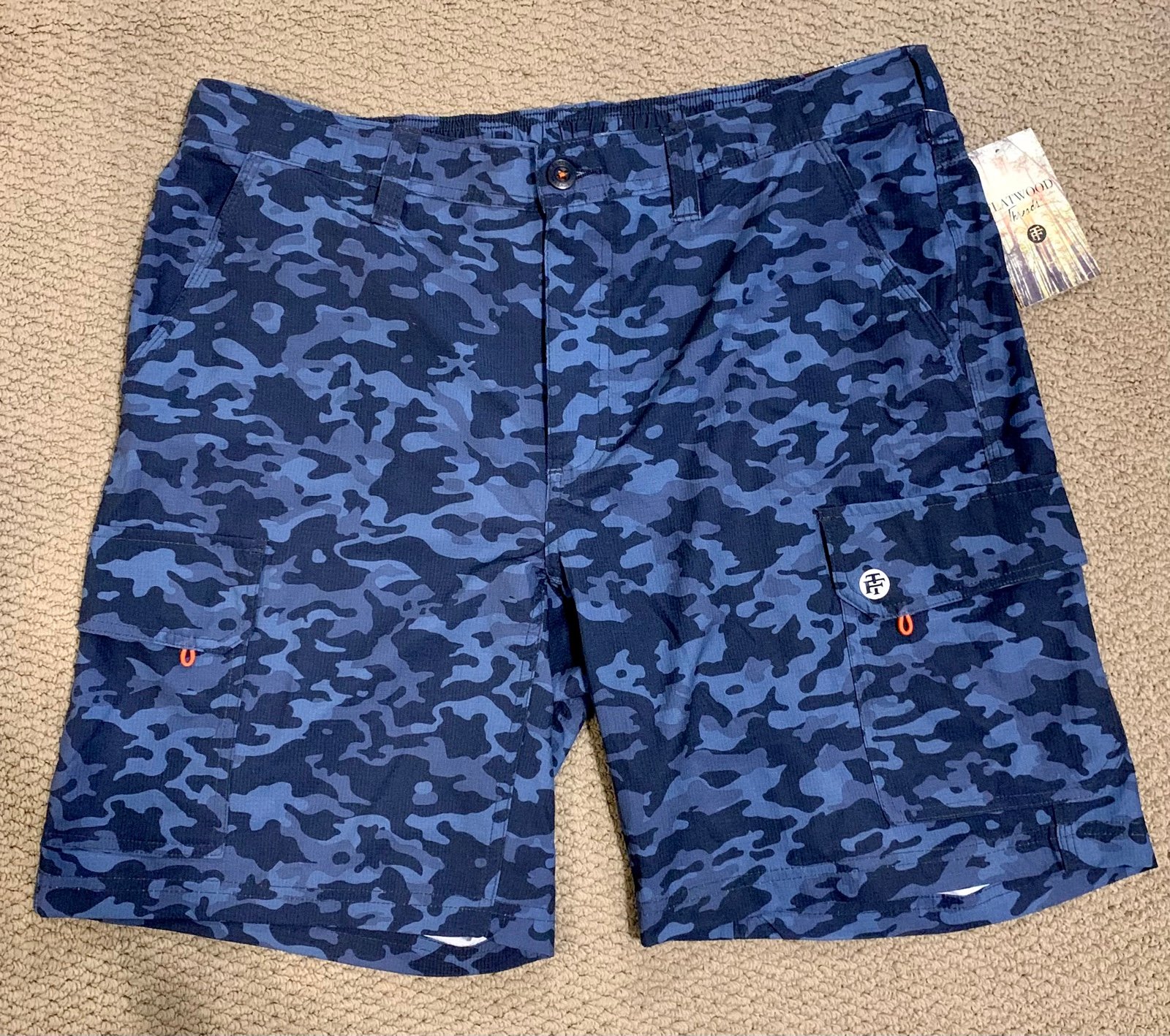 Flatwood threads Shorts