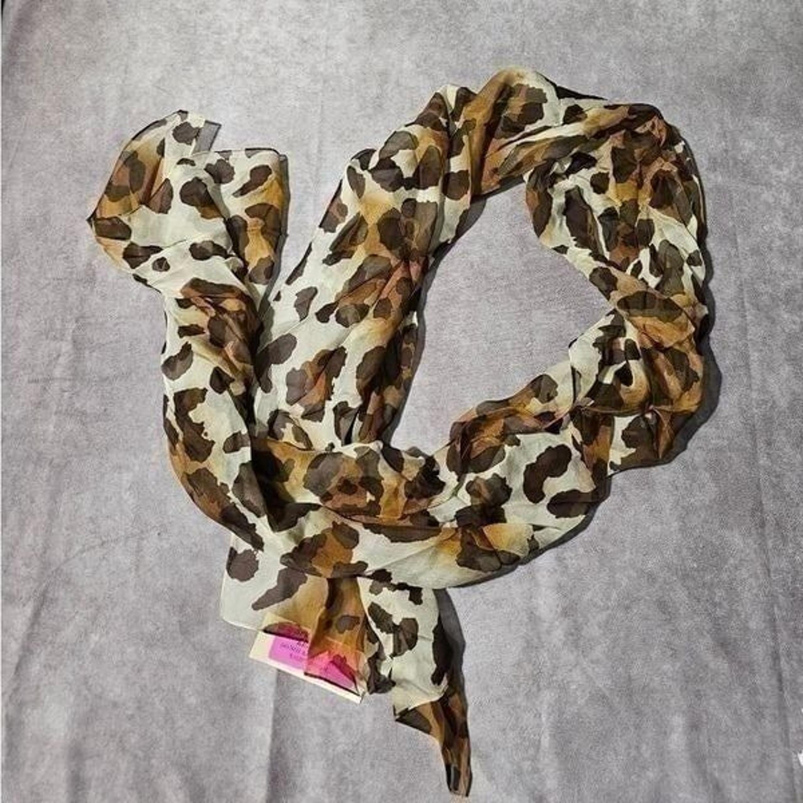 COLLECTION EIGHTEEN Cheetah Spots SILK Scarf 18" x 72"