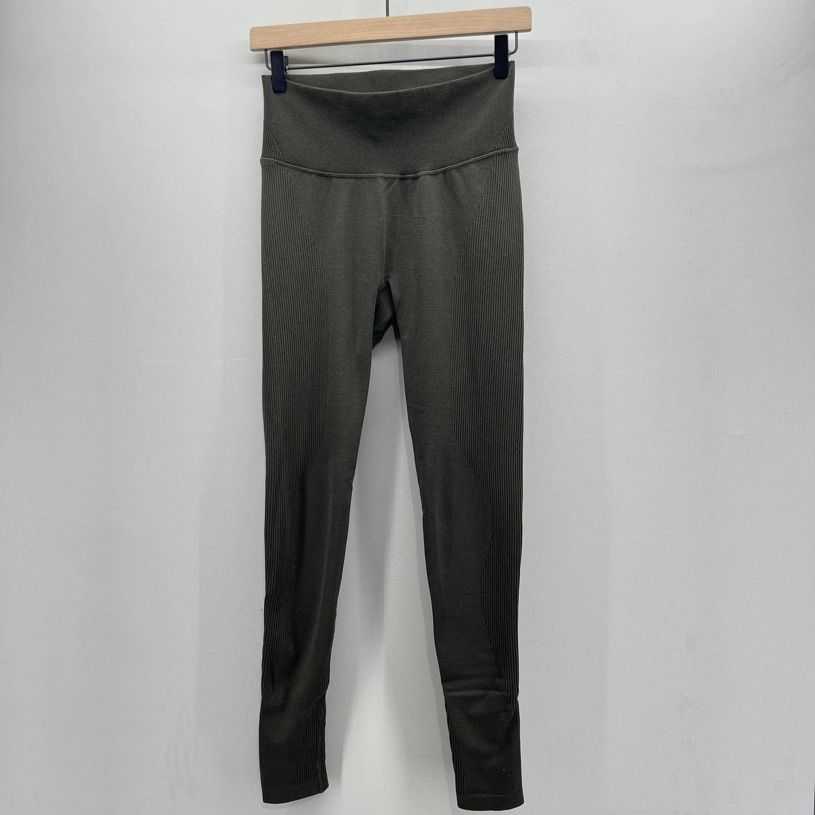 Lululemon Keep The Heat Thermal Tight 28 Dark Olive Leggings