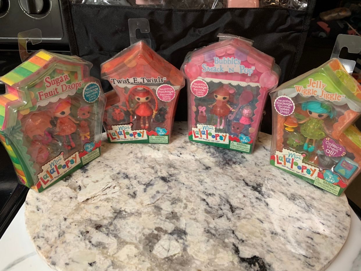 lalaloopsy mini figures