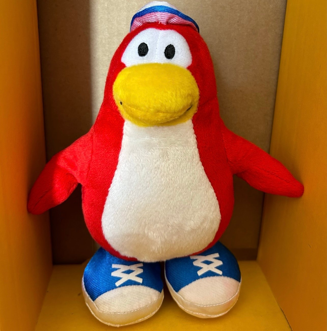 PROTOTYPE Disney Club Penguin Basketball Plush Toy (READ)
