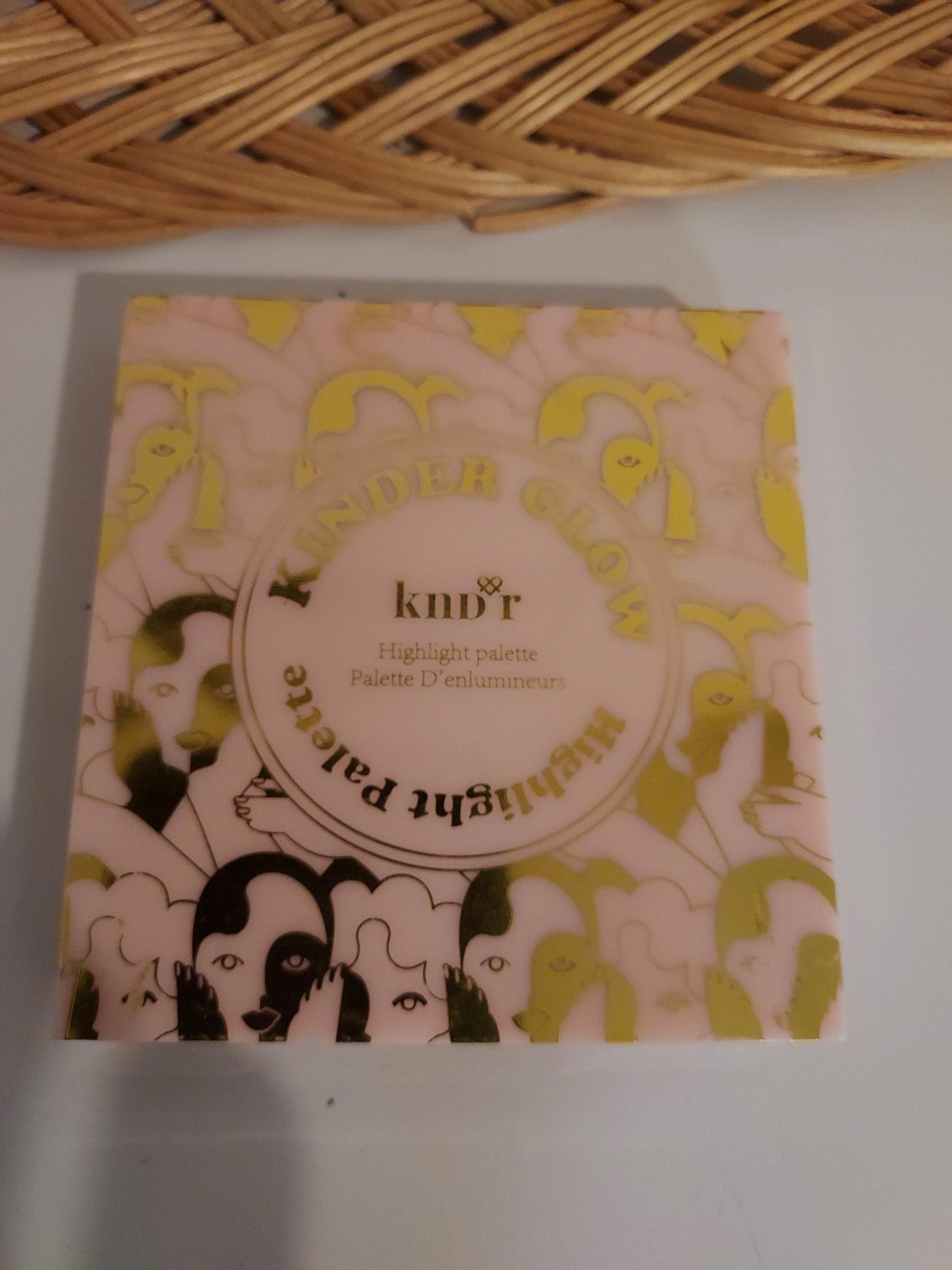 Kndr Beauty Kinder Glow Highlighting Palette