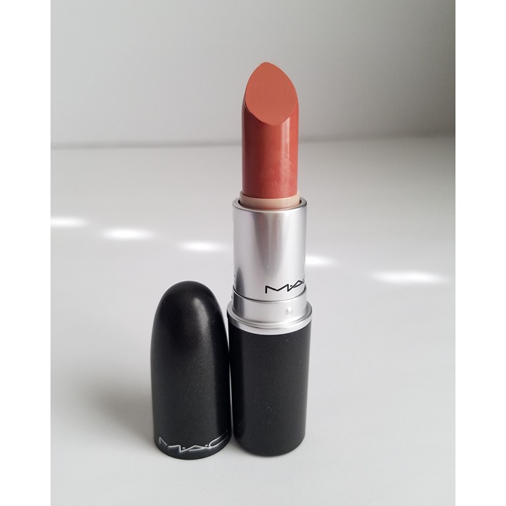 Mac Warm Me Up lipstick