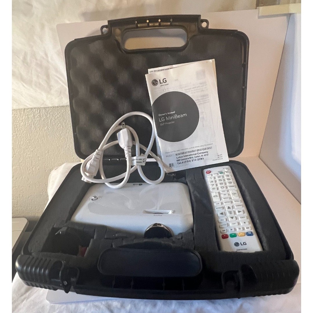 LG PH550G Portable Minibeam Projector