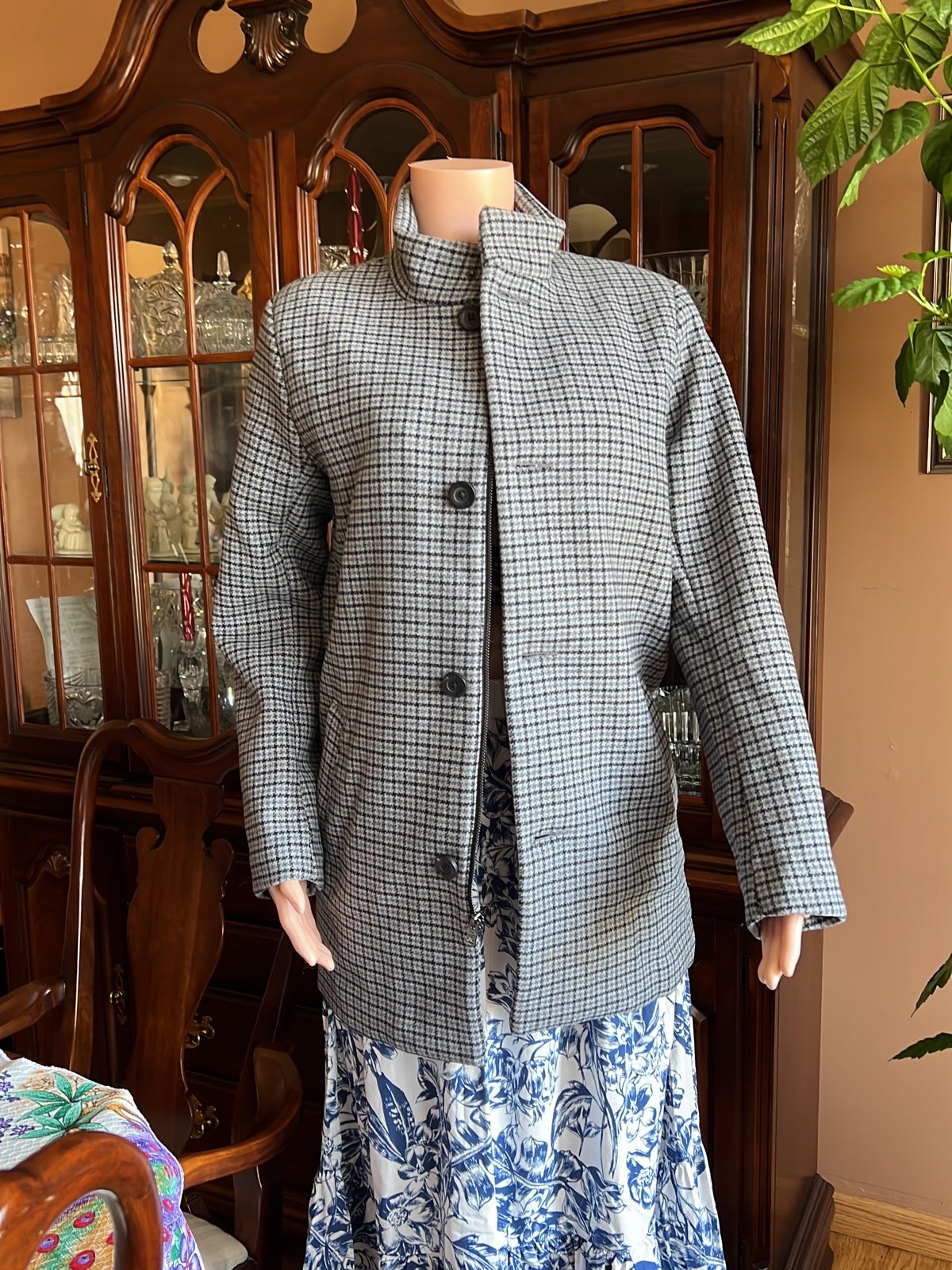 Woman’s Hollister knee length coat new