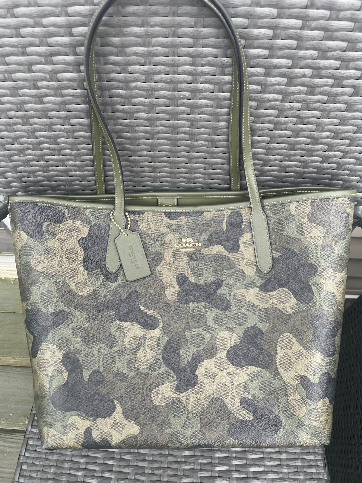 ‼️last one‼️NWT！COACH City Tote Bag In Signature Camo Print（CV953）fast shipping