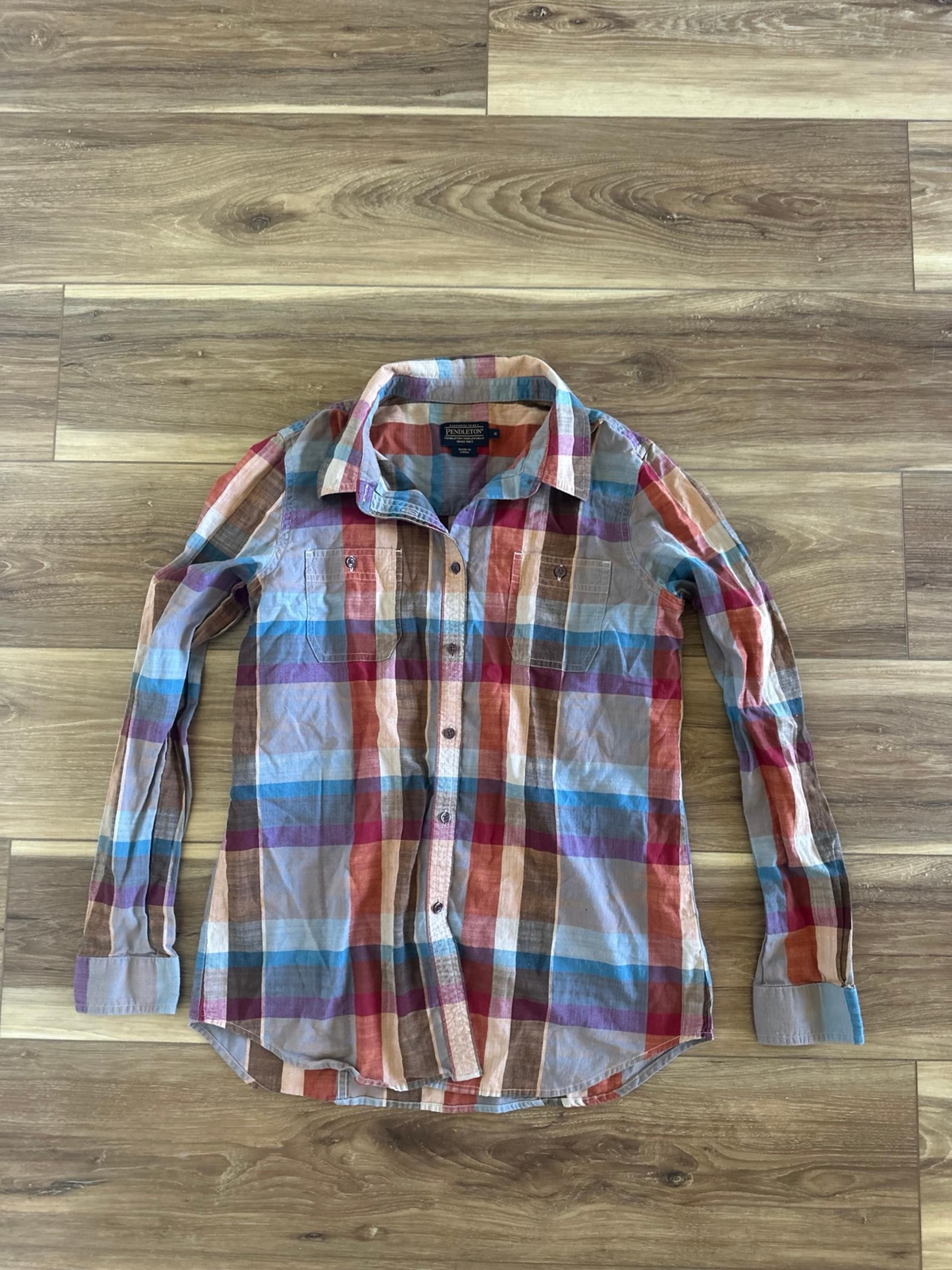 Pendleton womens plaid long sleeve button down shirt size small
