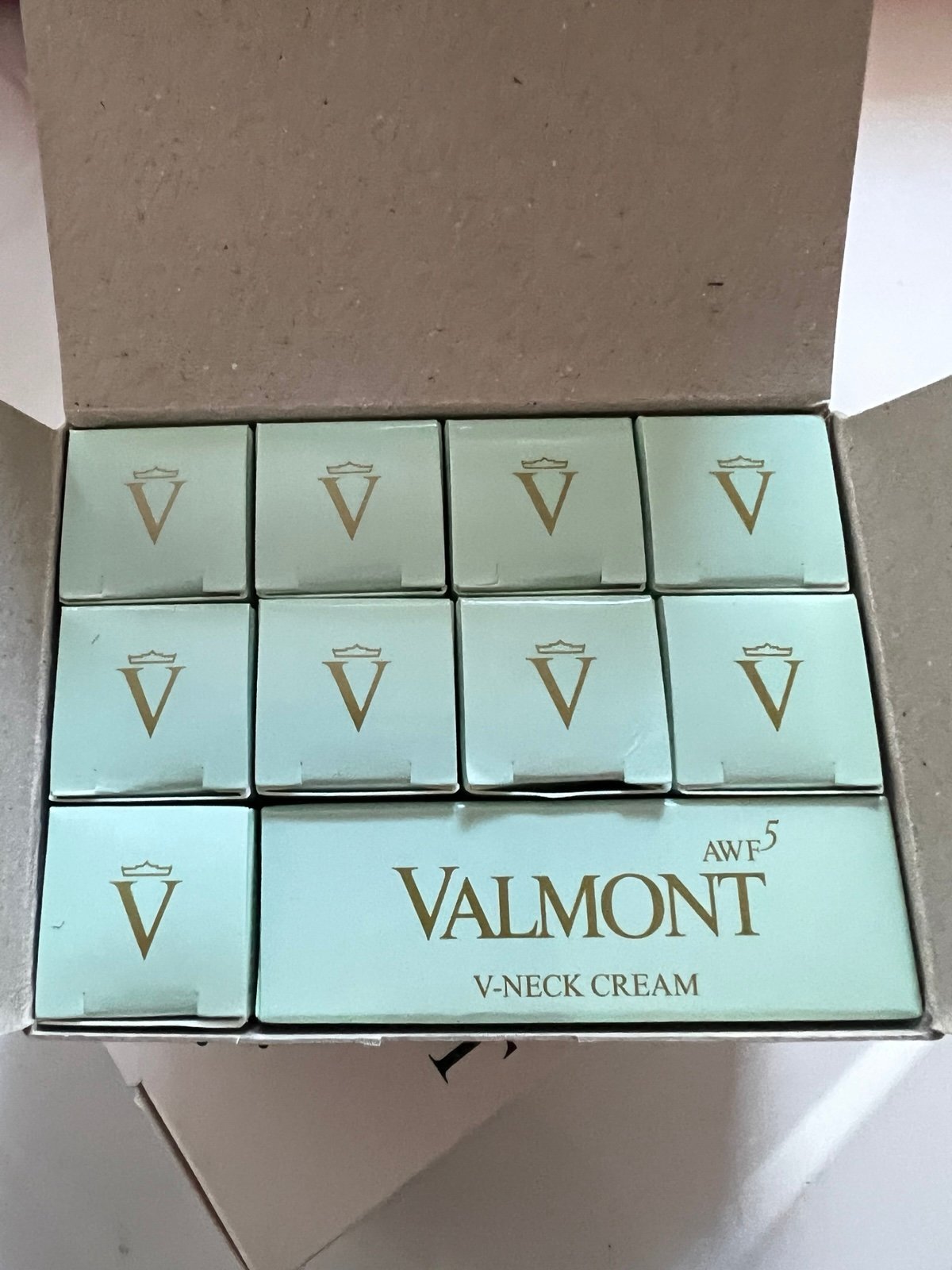 Valmont V-Neck Cream 12 x 3mL samples 36mL total