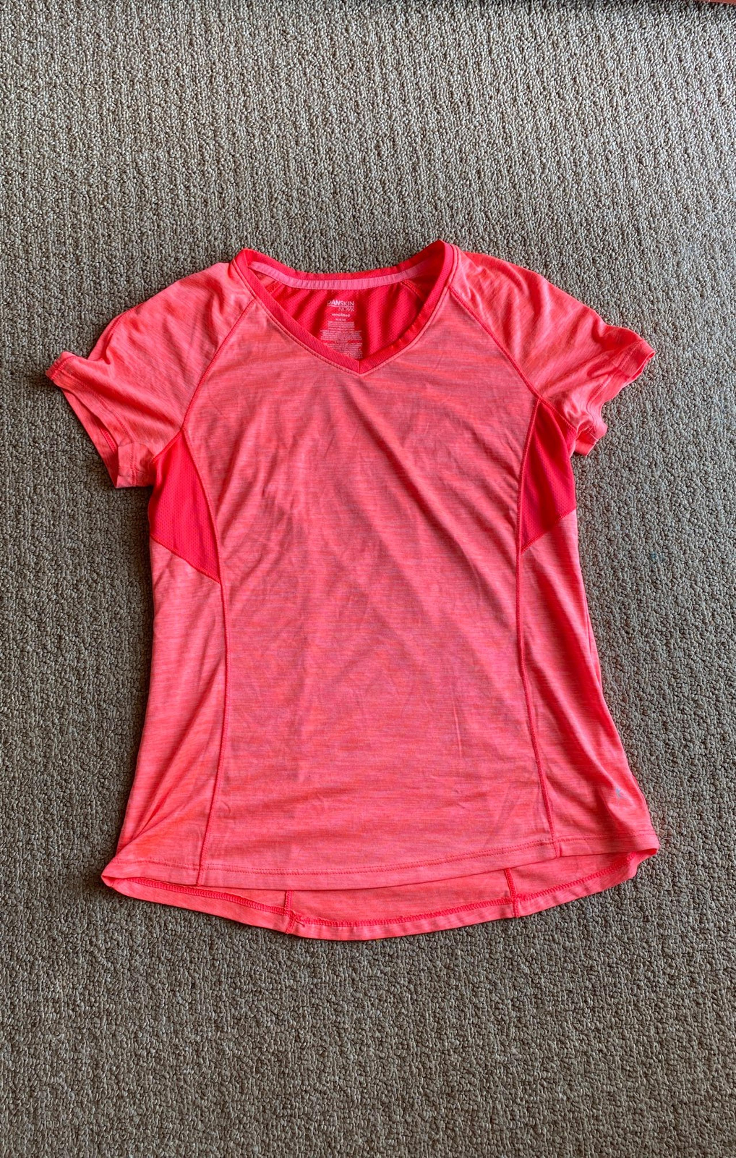 Womens active wear top