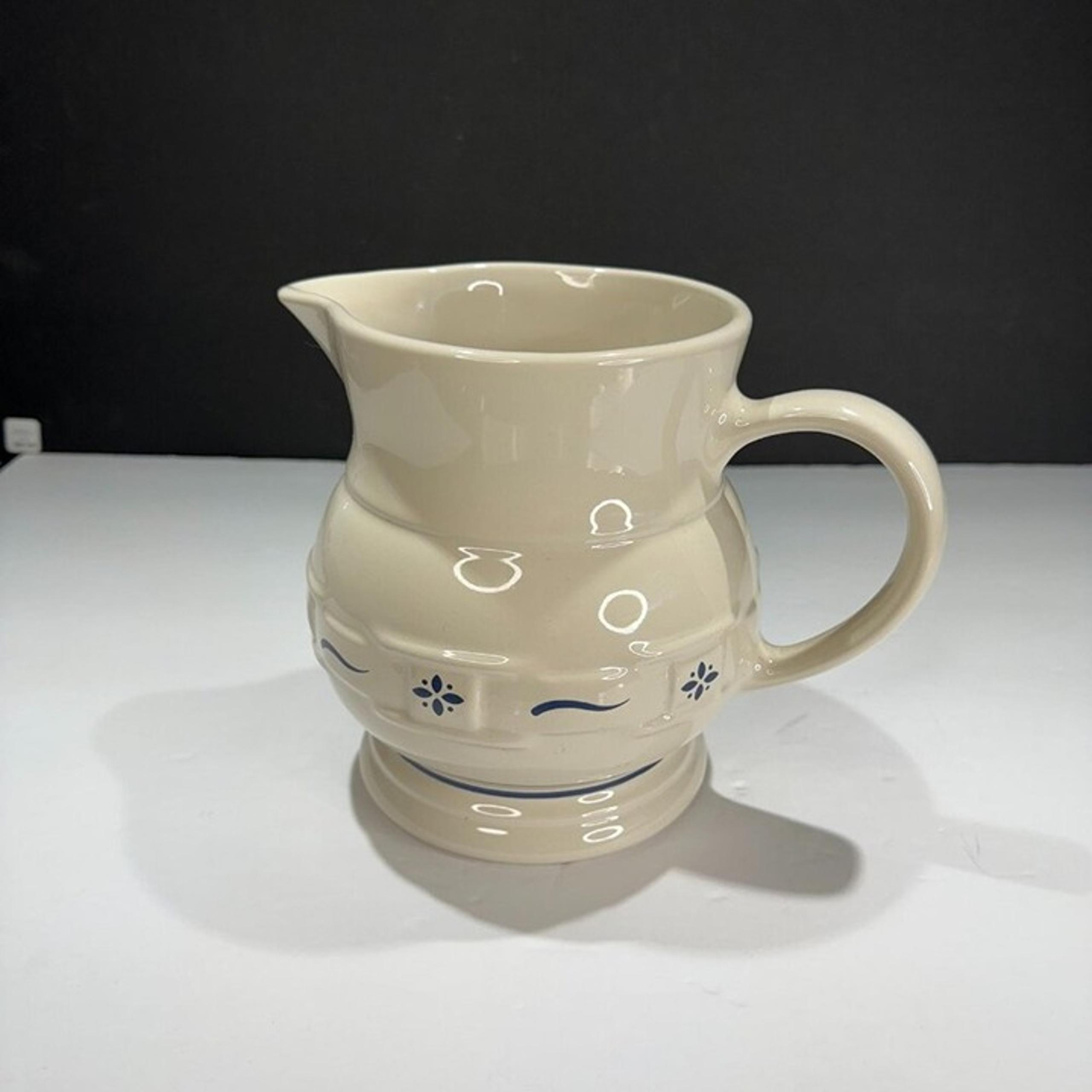 Longaberger Woven Traditions Classic Blue Pottery Large Pitcher 2 Qt./ 64 oz USA