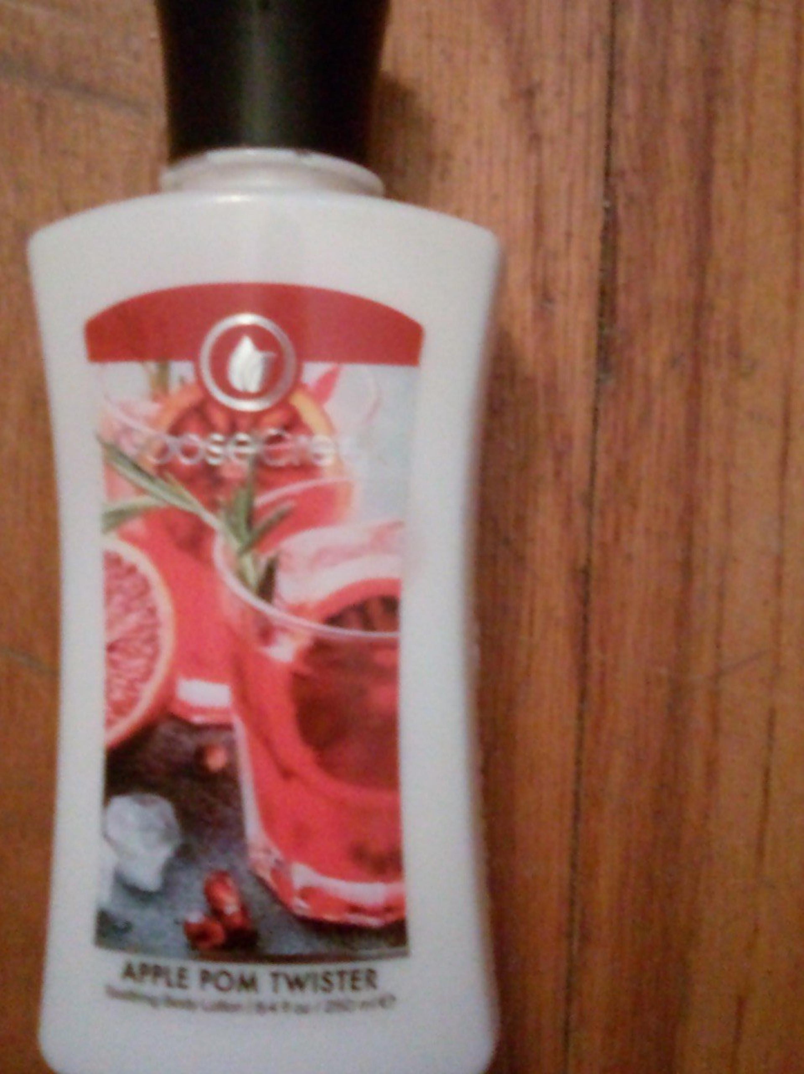 Goose Creek APPLE POM TWISTER Body Lotion