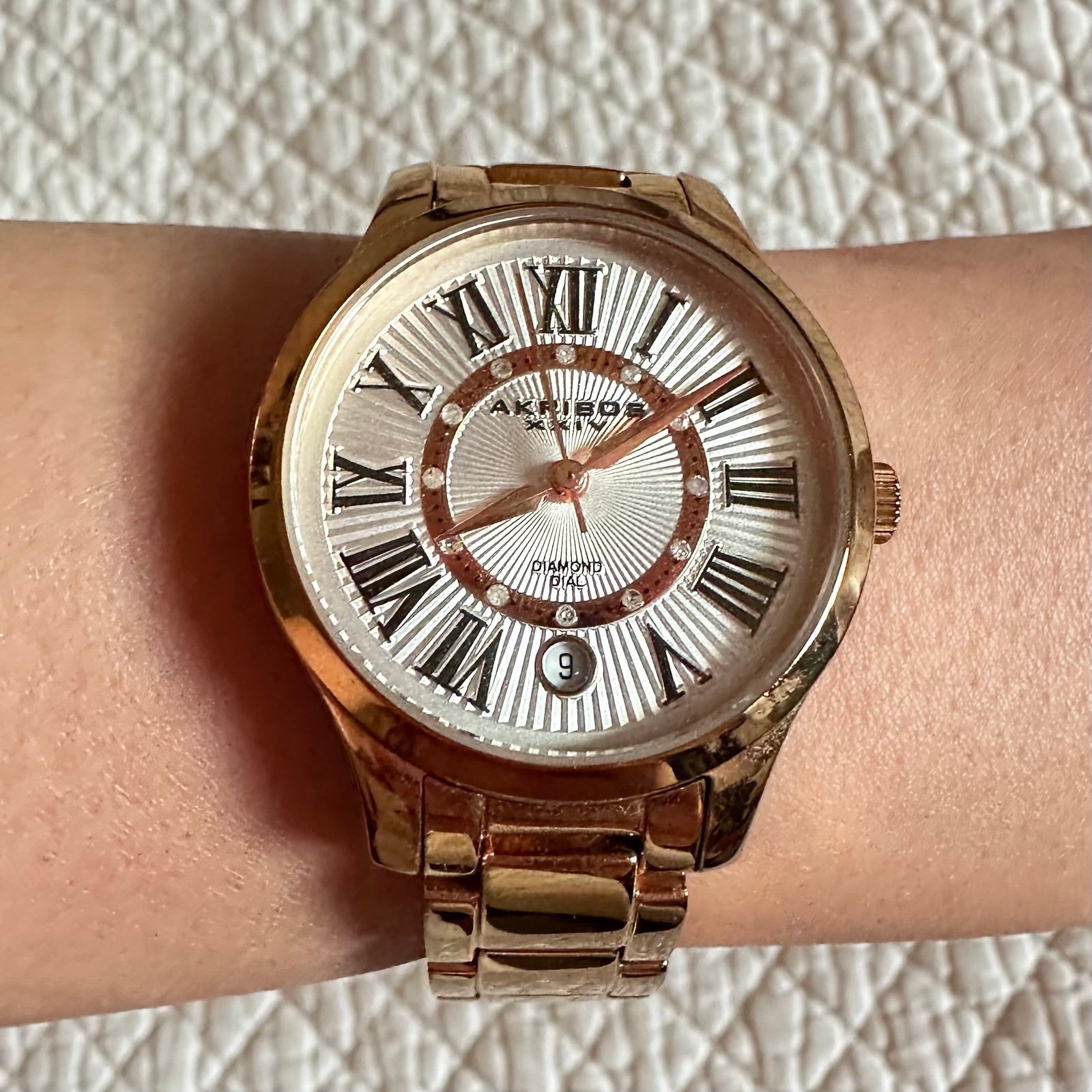 Akribos XXIV Women's Quartz Diamond Bracelet Rose Gold Tone Watch Ø32 mm