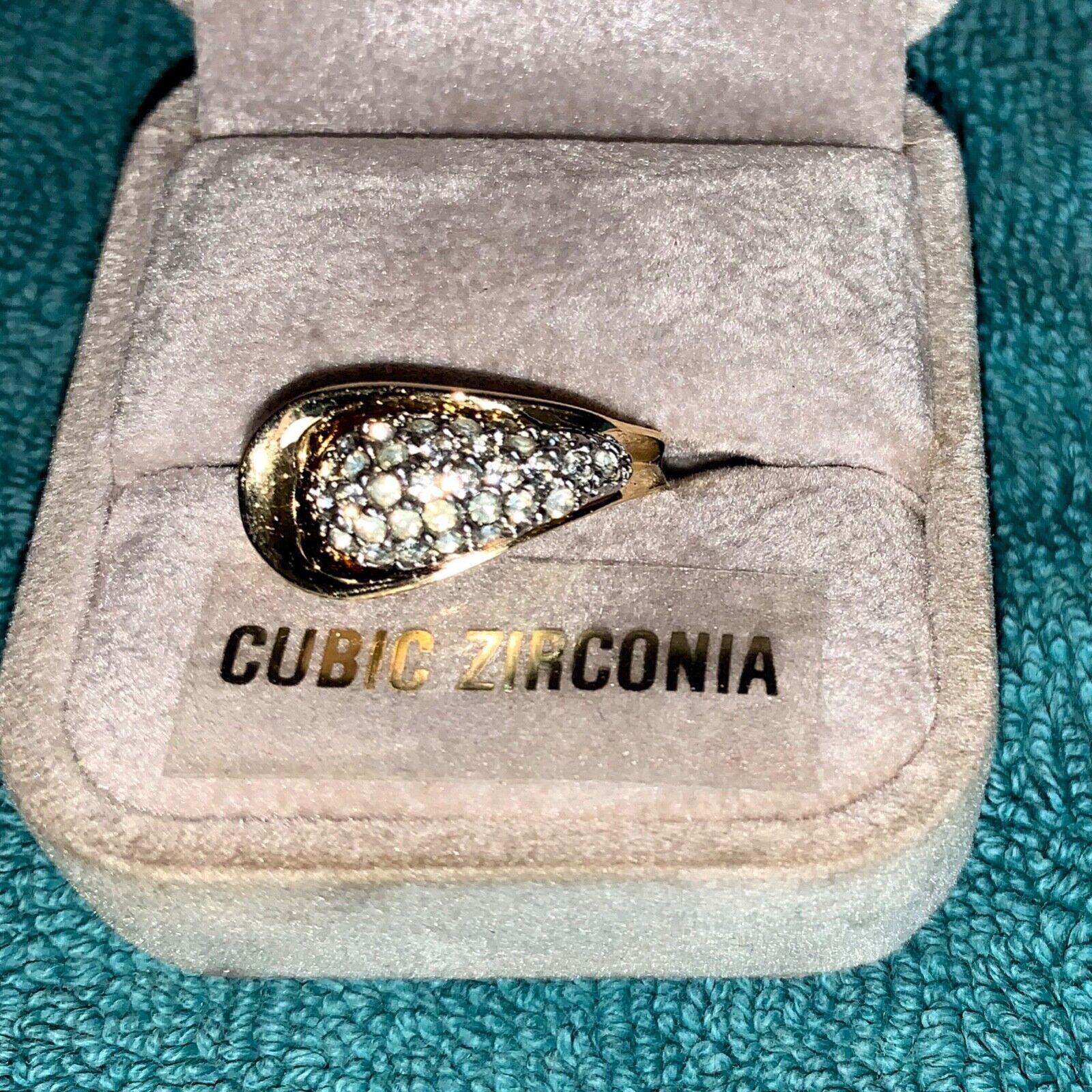 Lovely Vintage Pave Cocktail Ring - NEW with tag - size 7 - Very Sparkly