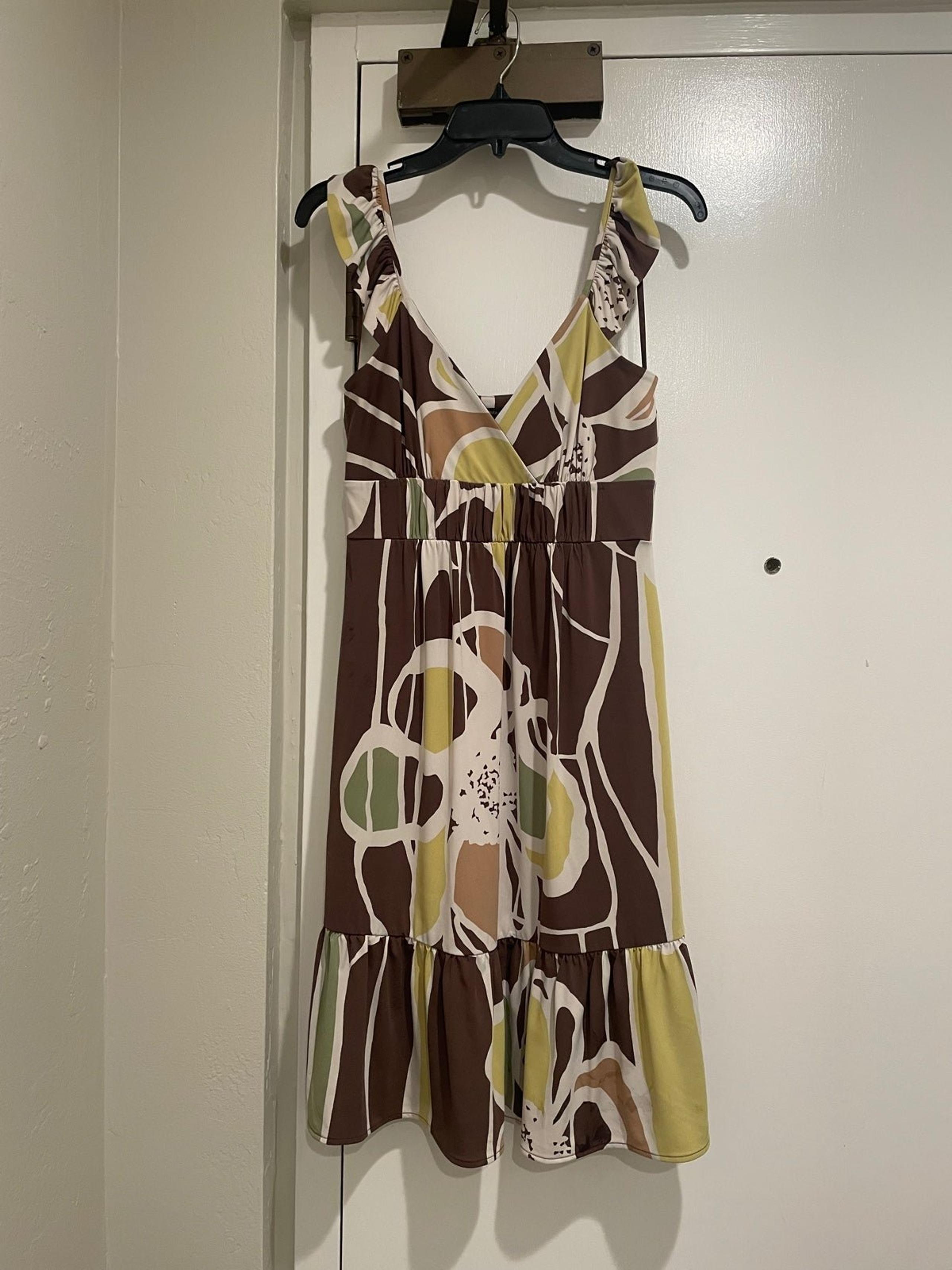 BCBG summer dress - size small