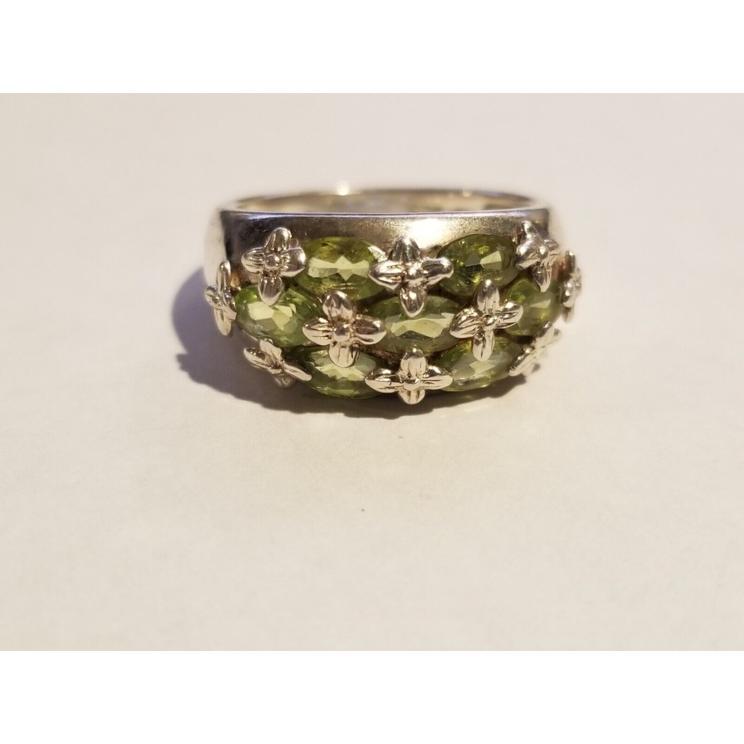 Sterling Silver 925 Ring w/ Peridot Size 6