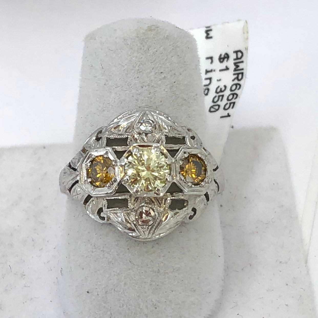 18k white gold diamond ring size 6.5