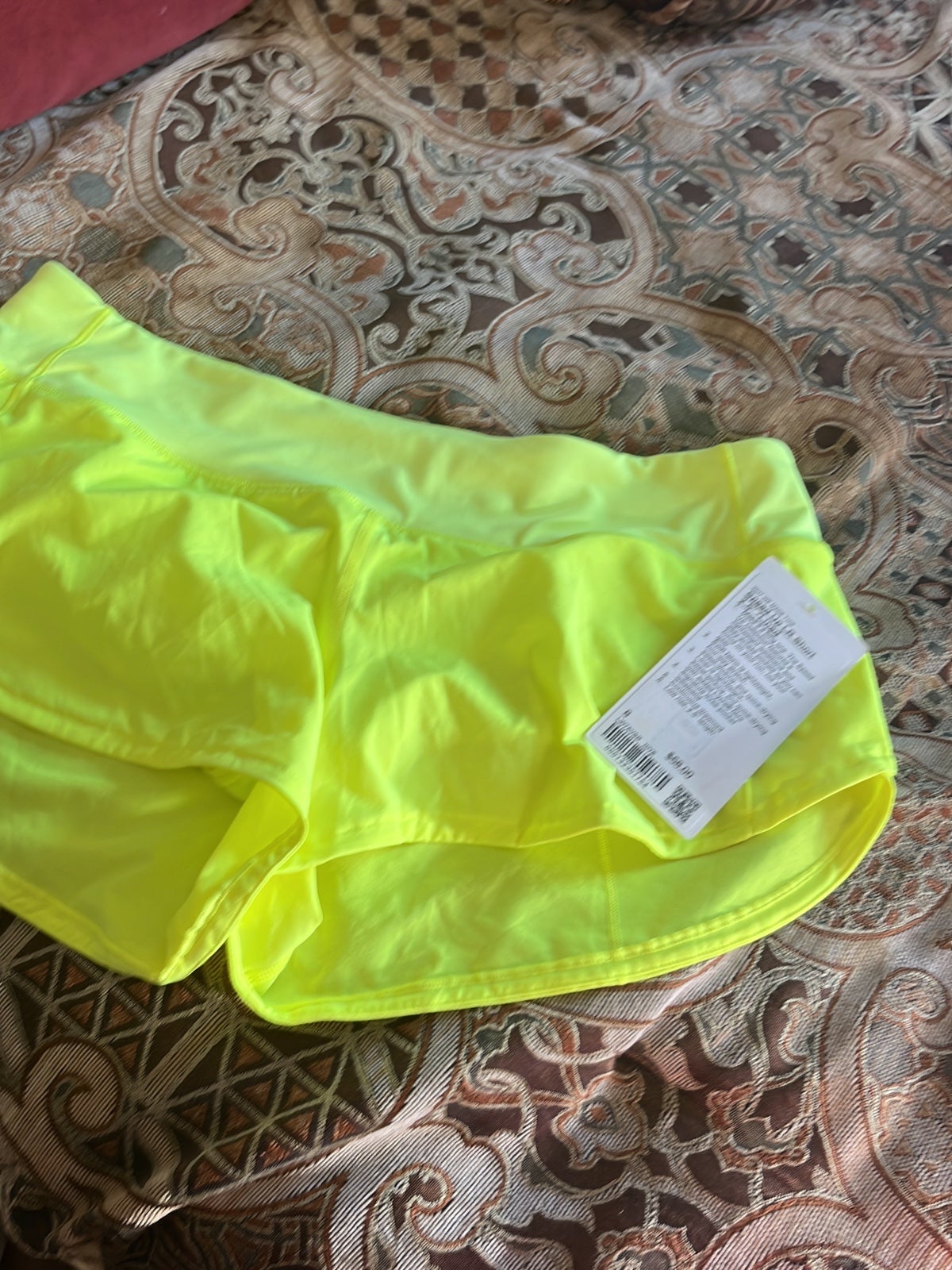 Lululemon speed up short LR neon 8