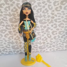 Monster High Cleo De Nile Schools Out