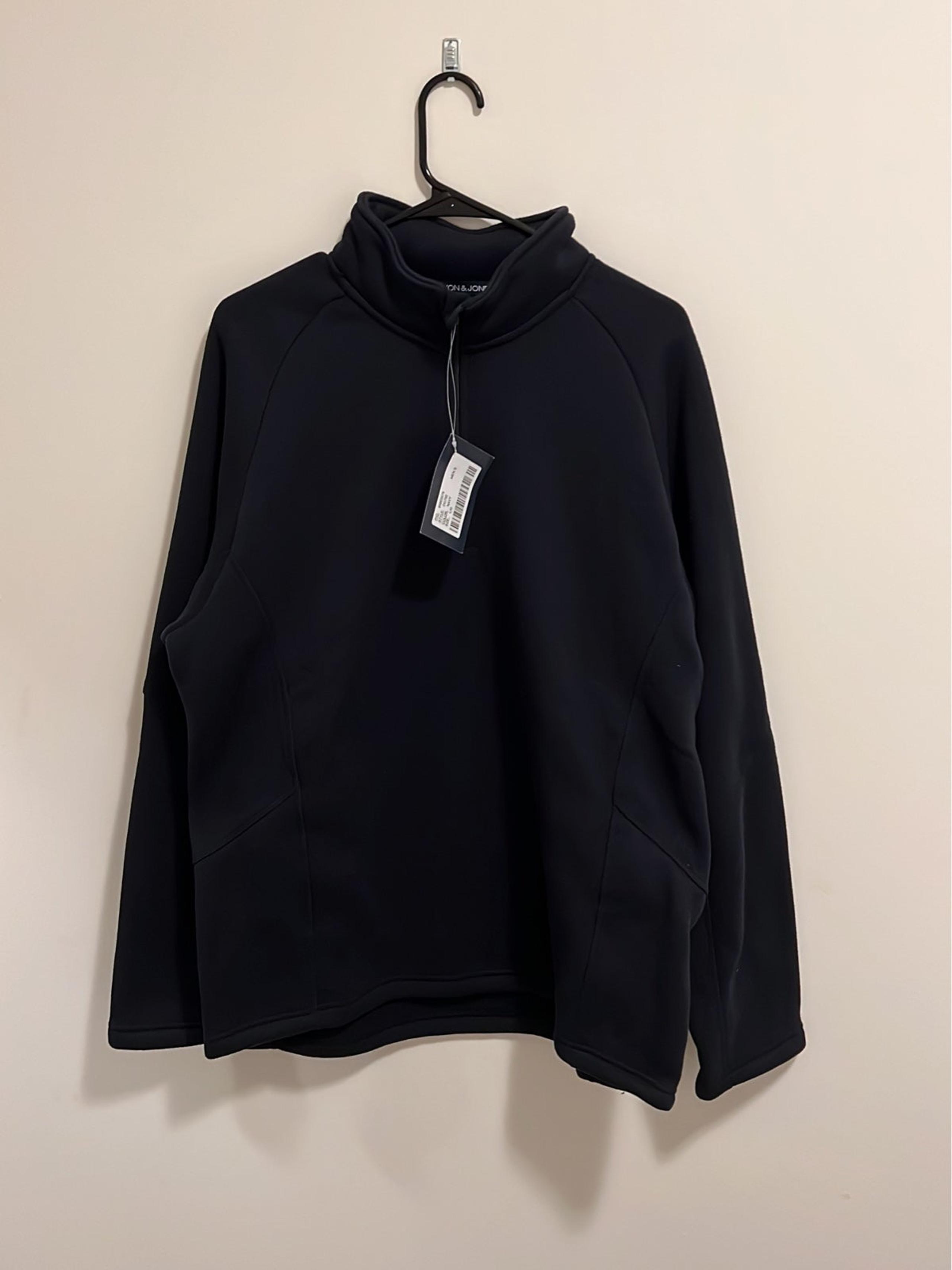 Devon & Jones Midight Blue Quarter Zip Pullover - Men’s Large
