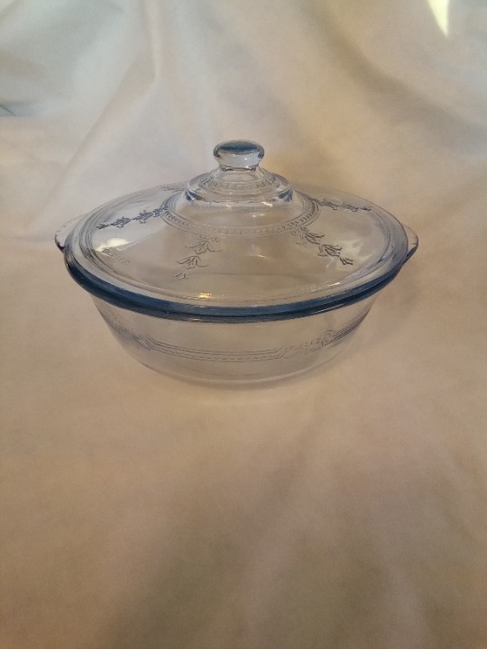 Vintage Anchor Hocking Fire King Philbe Sapphire Blue 1.5 qt Round Casserole