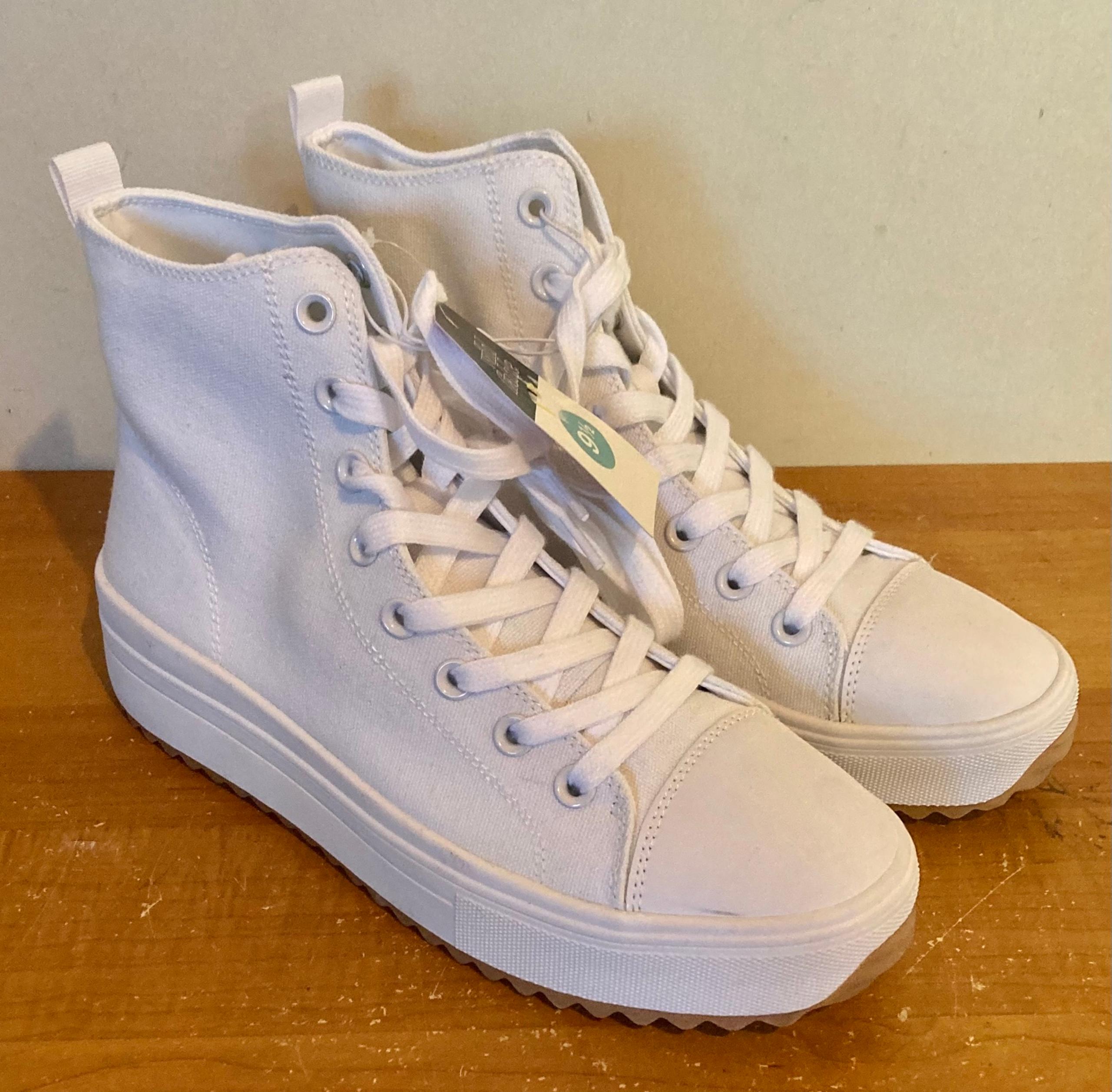 Women's Wild Fable White High Top Sneakers Size 9.5