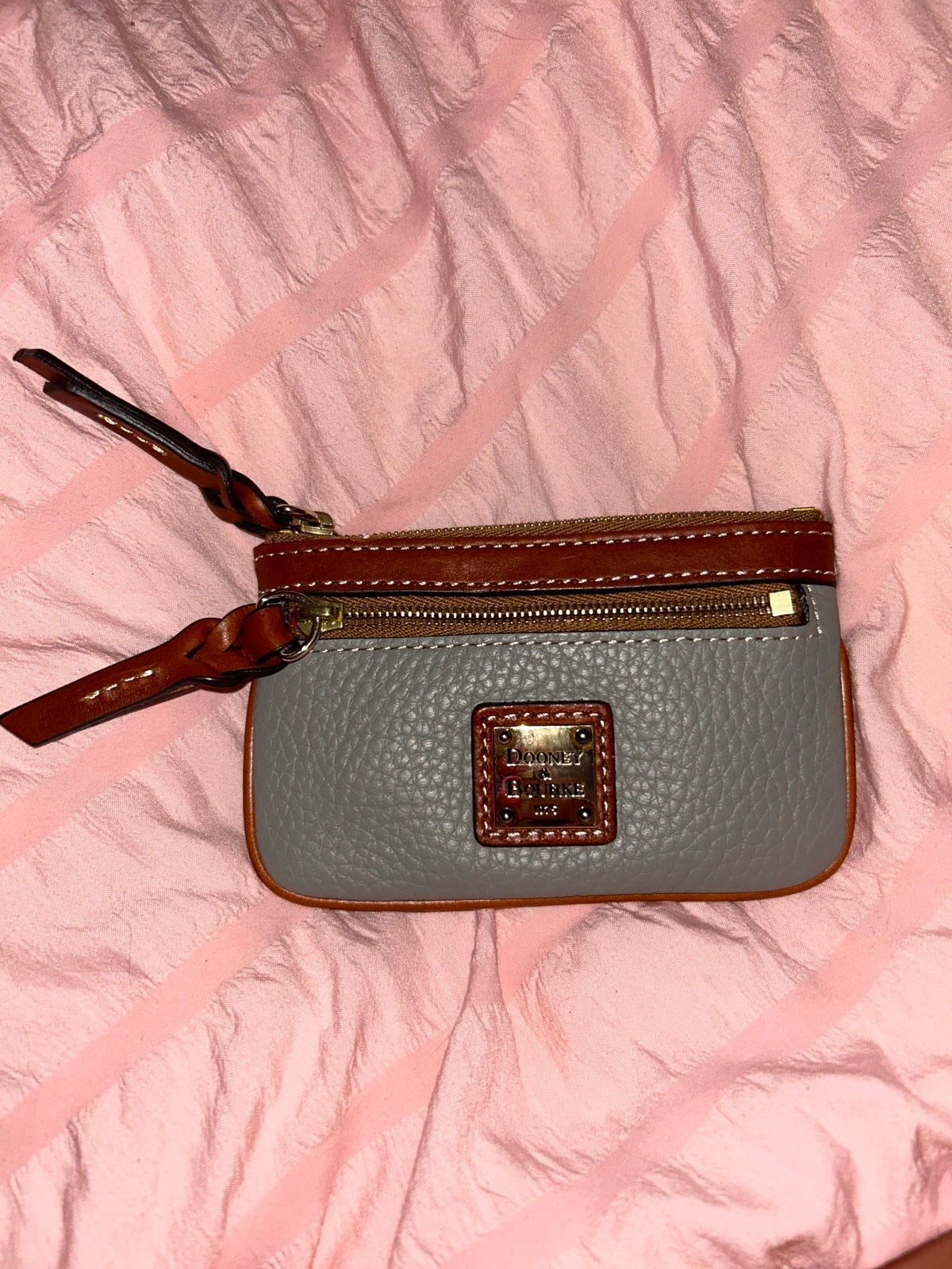 Dooney & Bourke pouch wallet